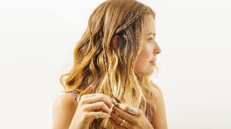 Garnier Hair Style Curly Hair with Braid